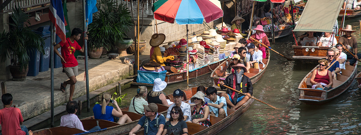 Azja Express mini - czyli Pływający Targ, Most na Rzece Kwai, świątynie w Ayutthaya i smażone szczury