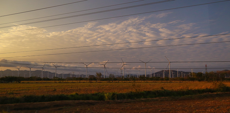 Farmy wiatrowe na trasie do Tehuantepec