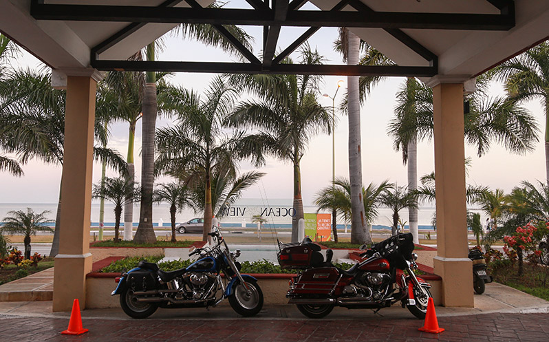 Wyjście z hotelu Ocean View bezpośrednio na Zatokę Meksykańską